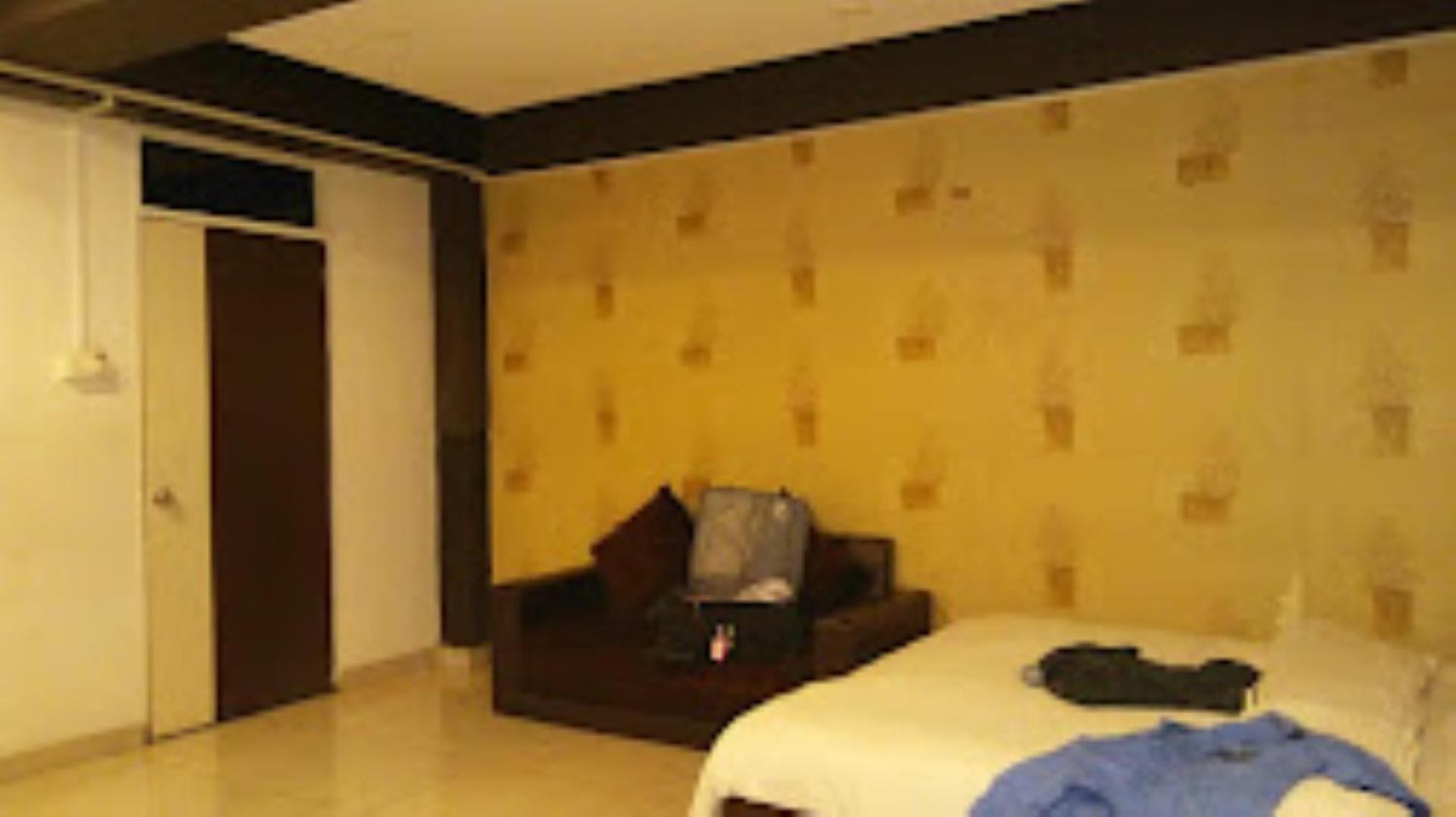 Hotel Maratha Palace,Satara Exterior photo
