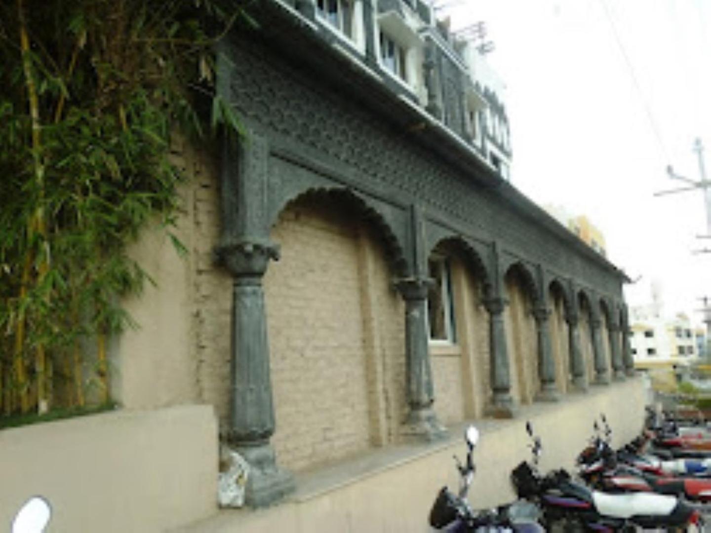 Hotel Maratha Palace,Satara Exterior photo